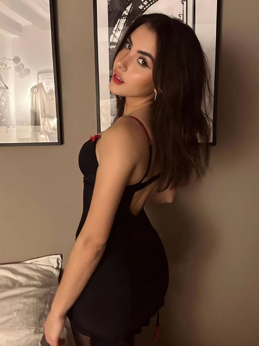 andrea botez sexy stockings lingerie set leaked