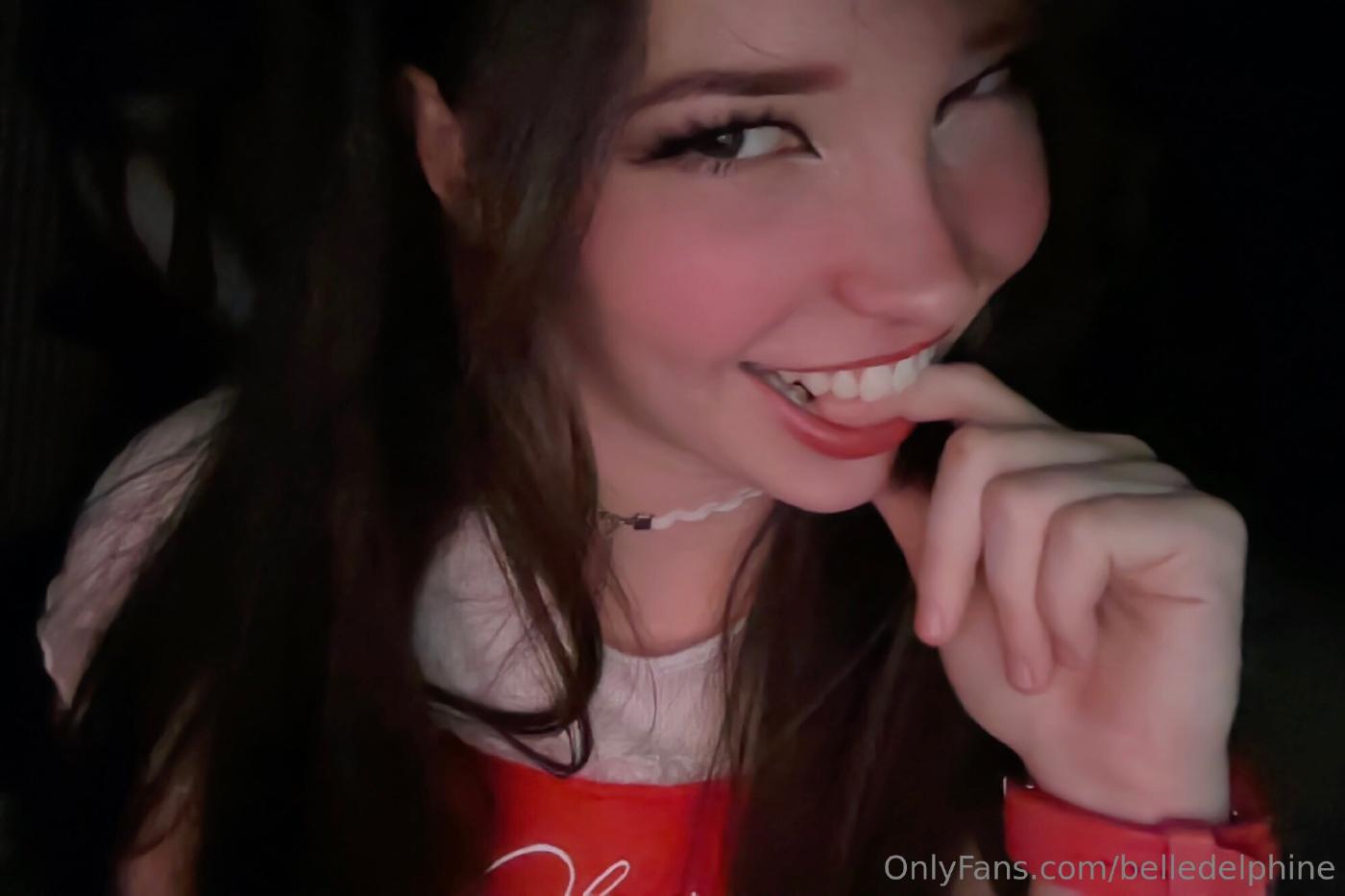 belle_delphine_cute_laptop_selfies_onlyfans_set_leaked-pjtsti belle delphine cute laptop selfies onlyfans set leaked pjtsti