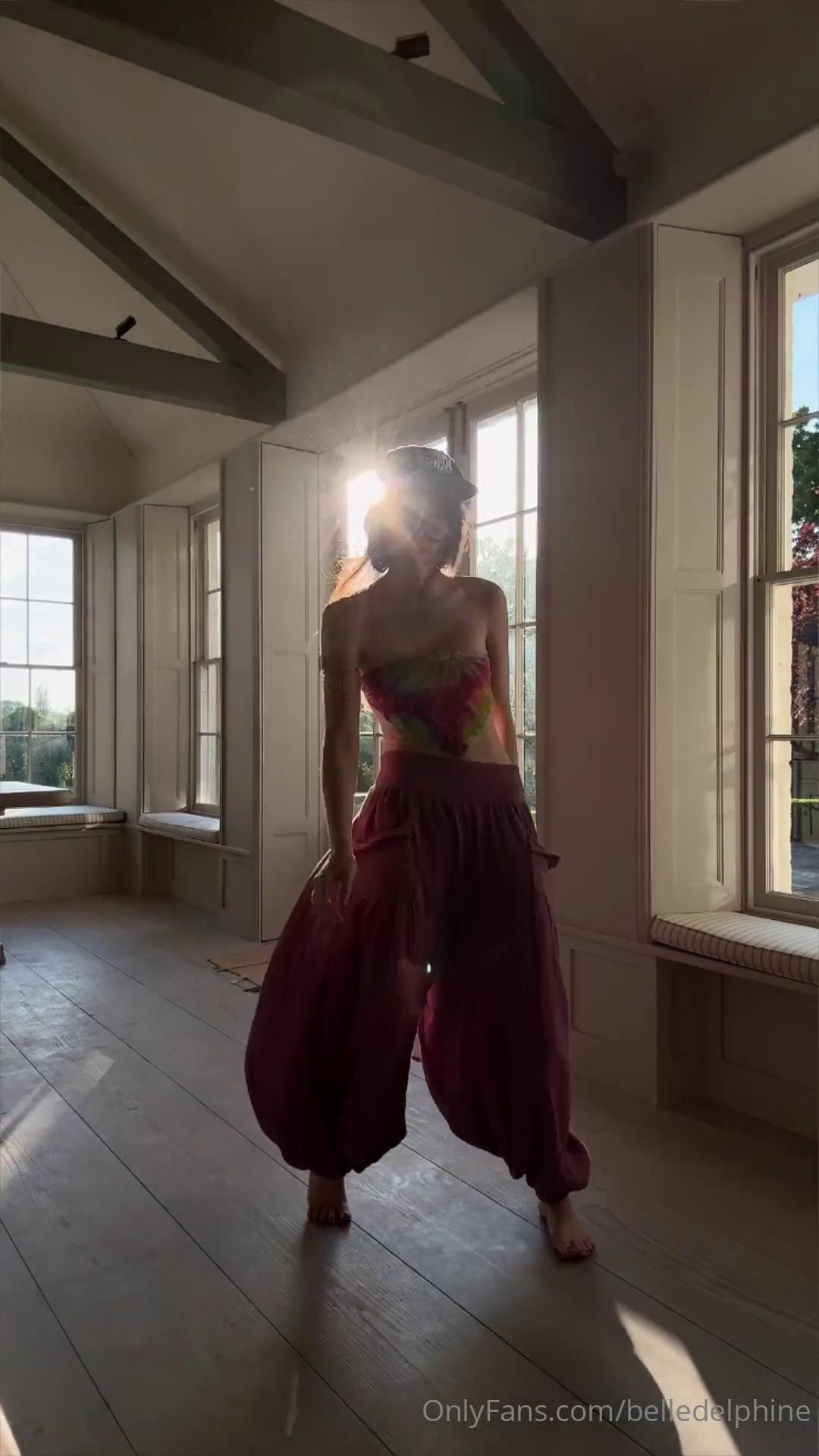 belle delphine sexy silly dancing onlyfans video leaked jwaagl