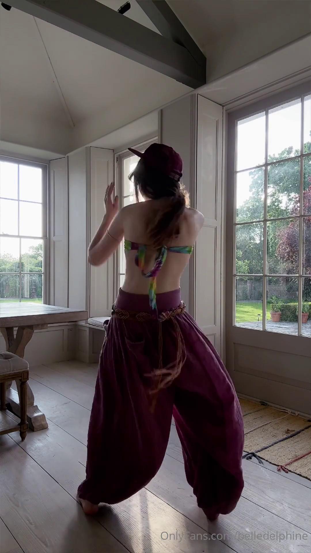 belle delphine sexy silly dancing onlyfans video leaked uqdgpd
