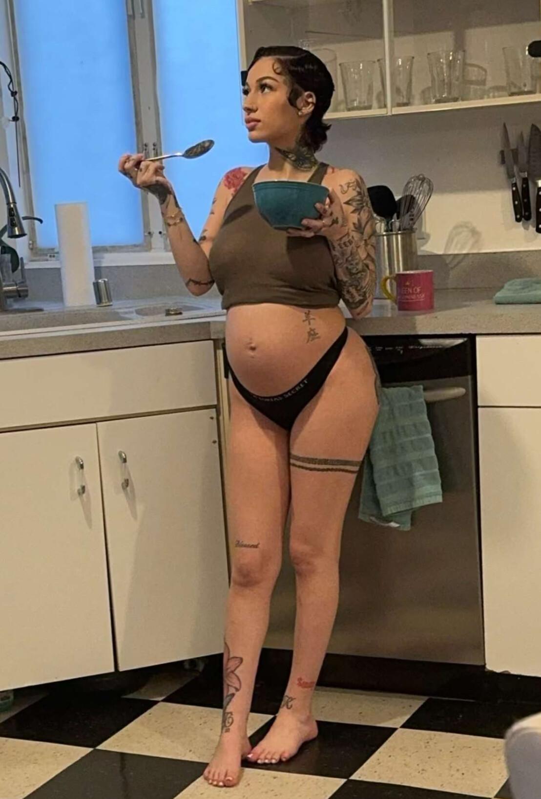 bhad bhabie nipple pokies pregnant onlyfans set leaked mtvqjc