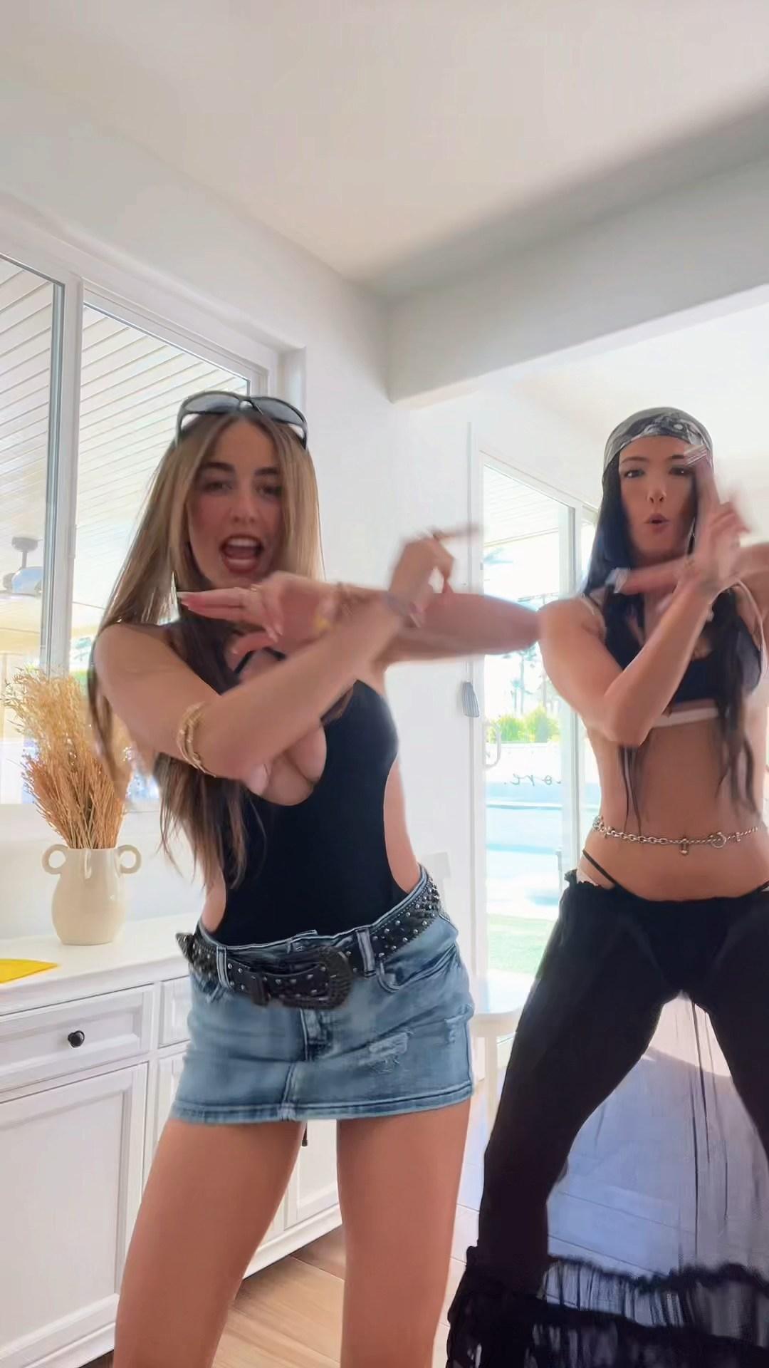 charli_damelio_nude_see-through_dance_video_leaked-vllbmc charli damelio nude see through dance video leaked vllbmc