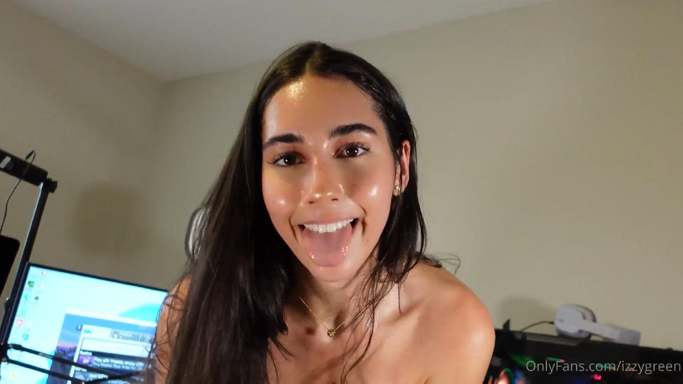 izzy green reverse cowgirl pov onlyfans video leaked