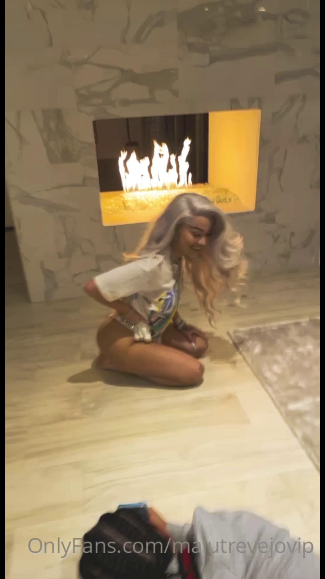 malu trevejo blonde bts photoshoot onlyfans video leaked cququj