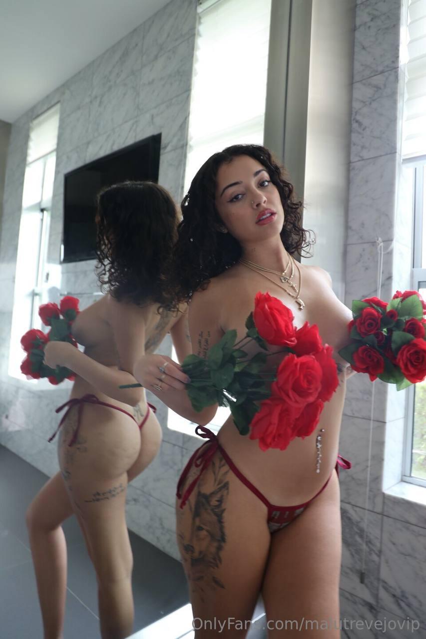malu trevejo nude topless roses onlyfans set leaked jgbnoh