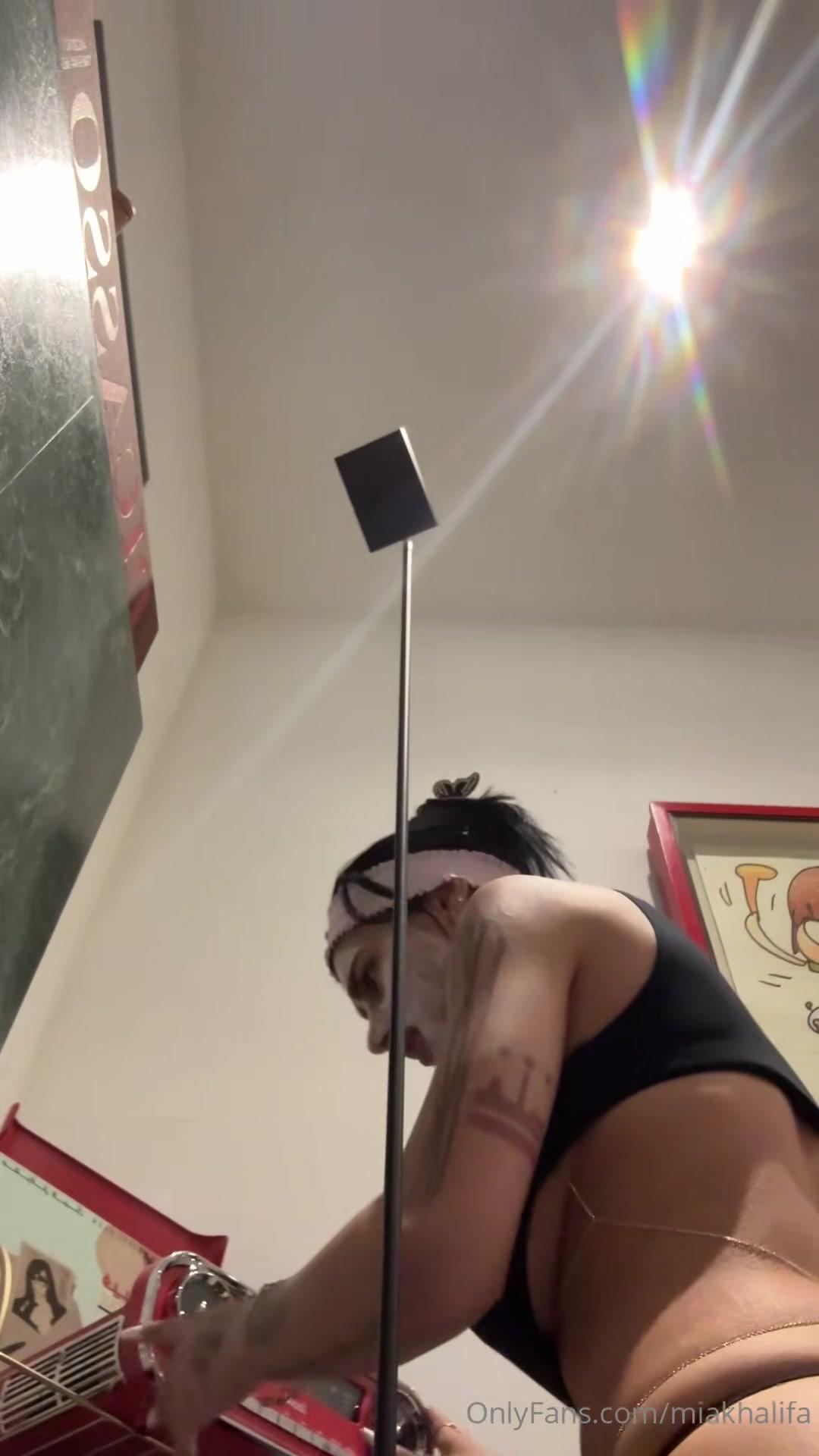 mia_khalifa_nude_shower_prep_onlyfans_video_leaked-lkqjea mia khalifa nude shower prep onlyfans video leaked lkqjea