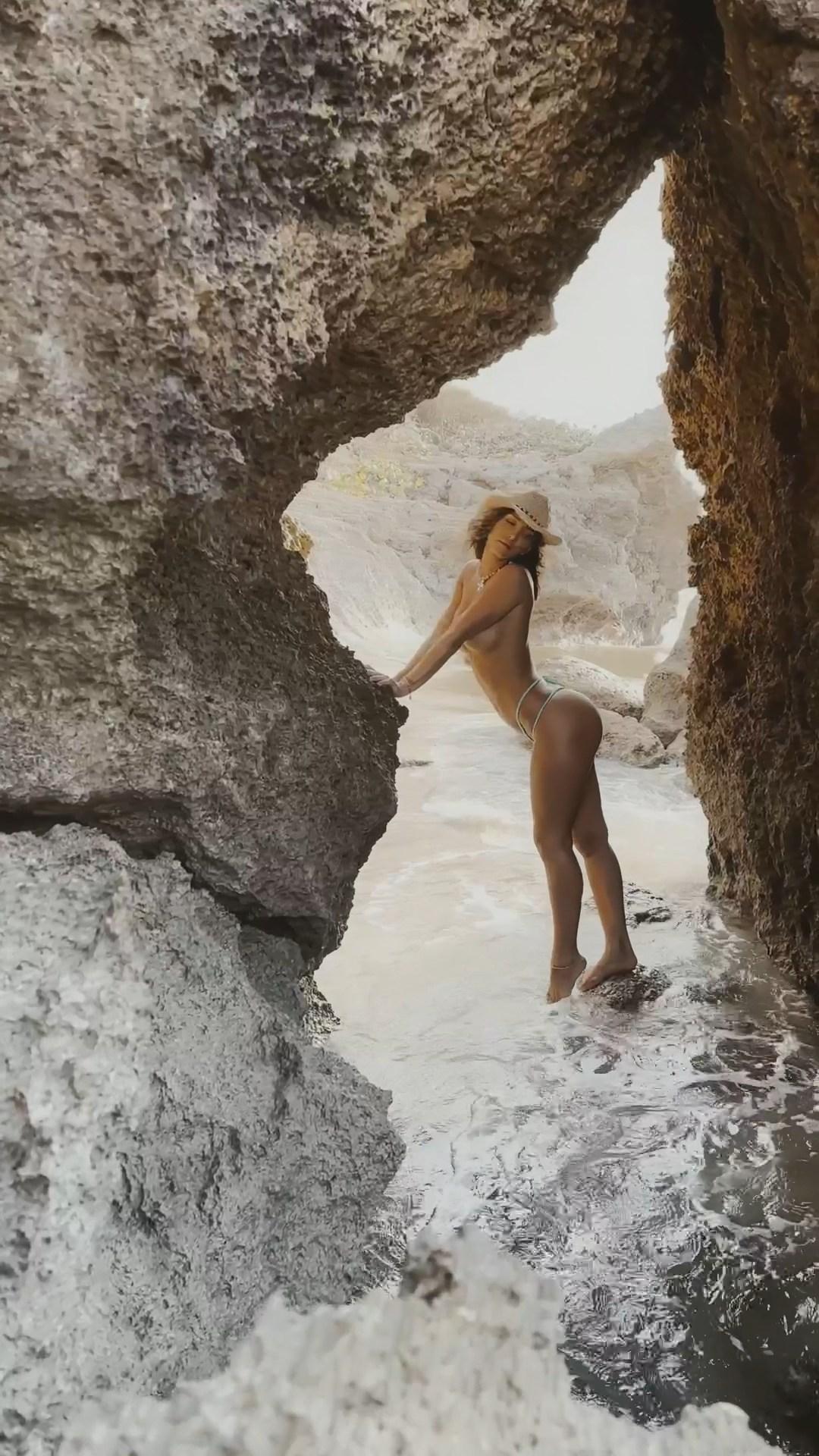 rachel_cook_nude_beach_bikini_posing_onlyfans_video_leaked-qbylib rachel cook nude beach bikini posing onlyfans video leaked qbylib