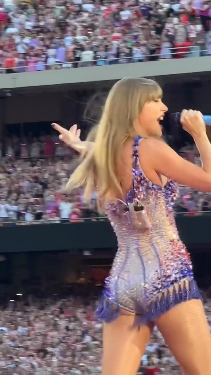 taylor swift camel toe bodysuit video leaked qngtuf