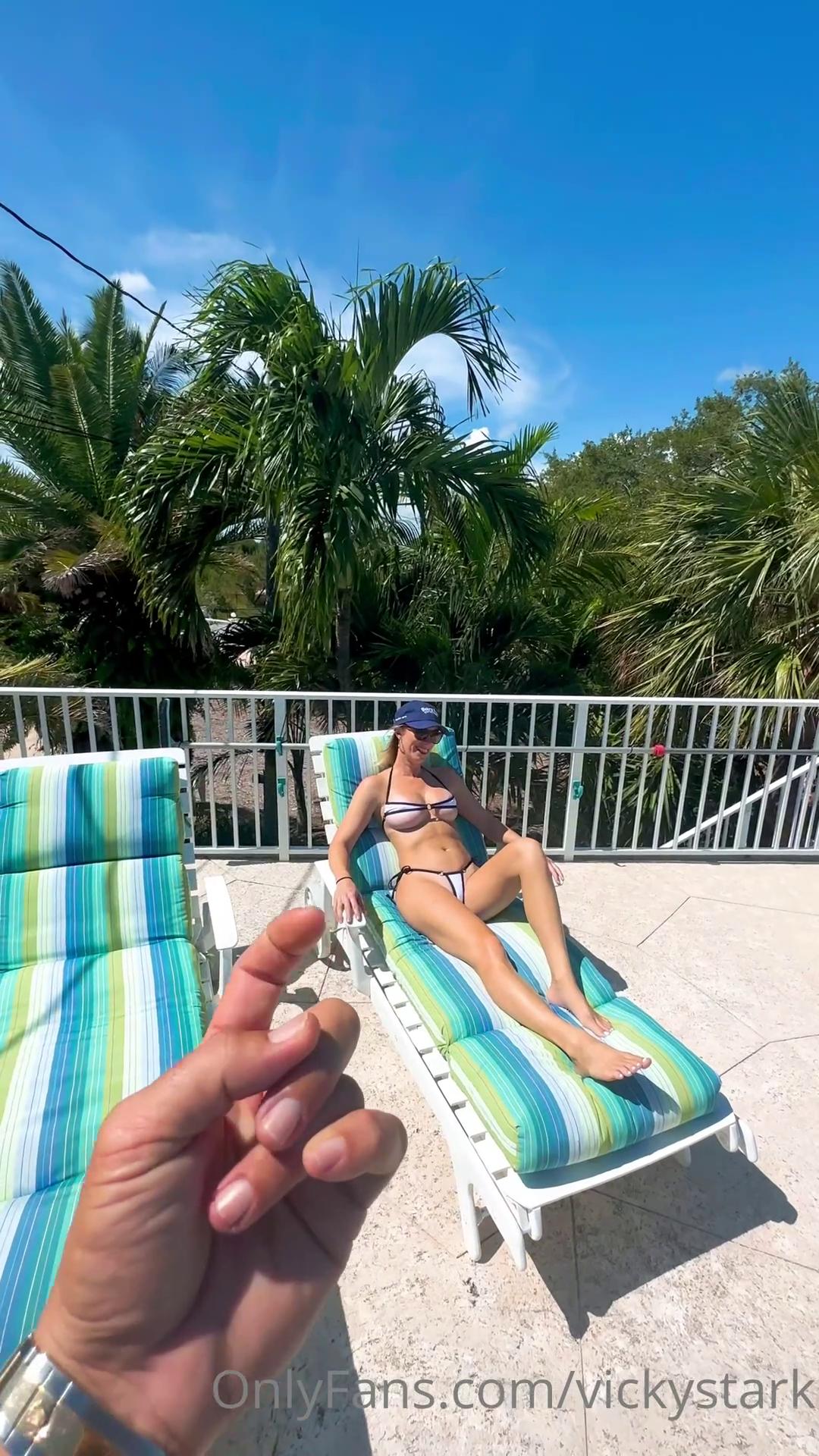 vicky stark nude pool dildo fuck ppv onlyfans video leaked rftrbp