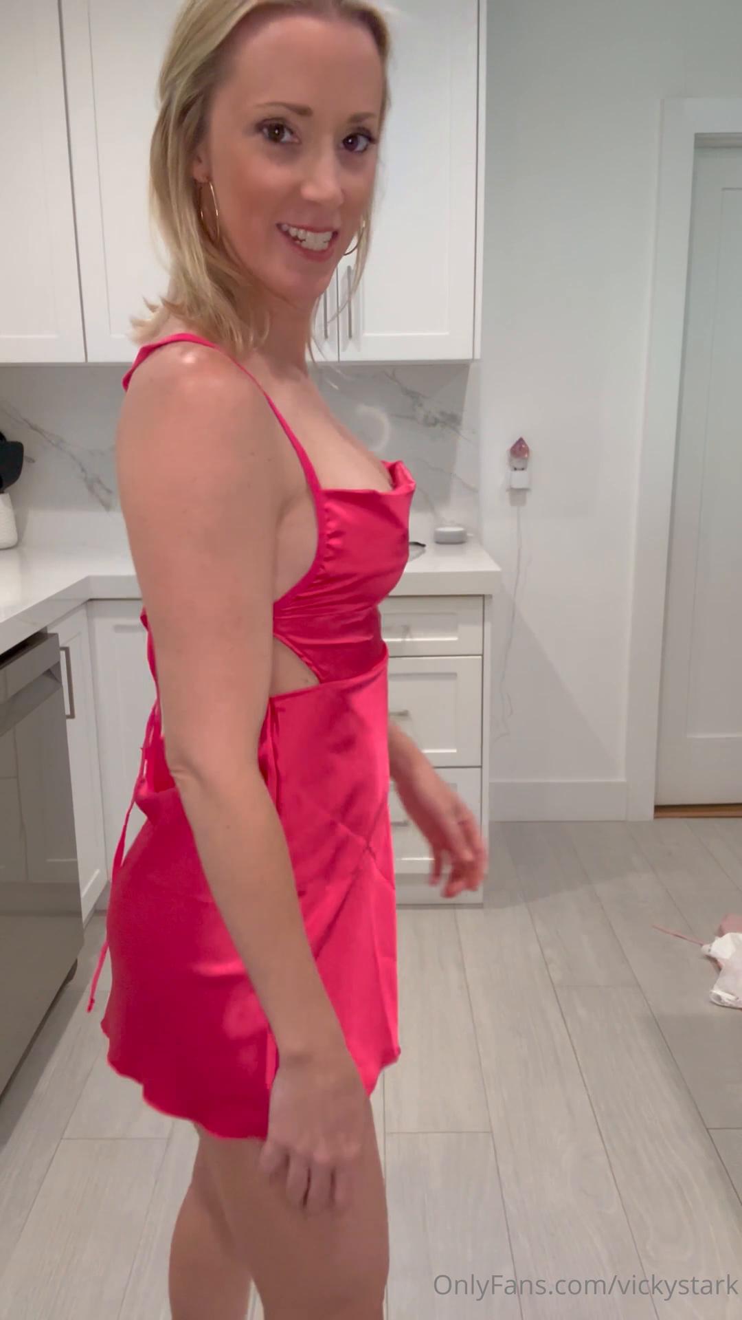 vicky stark nude silk nightwear onlyfans video leaked