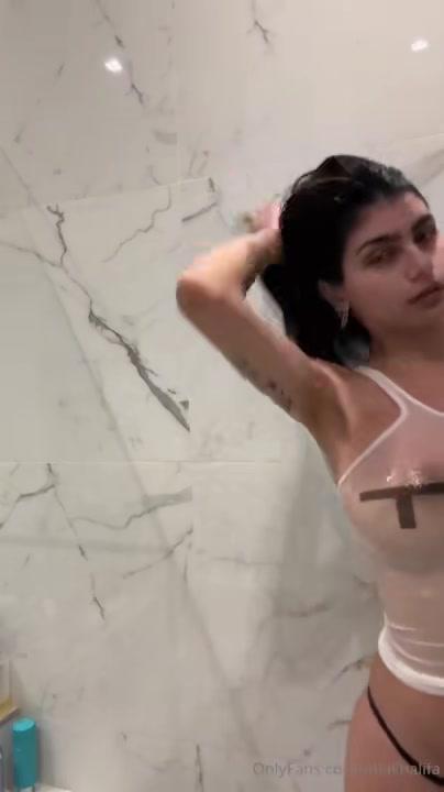 mia_khalifa_nude_wet_tank_top_onlyfans_video_leaked-lbjsfa mia khalifa nude wet tank top onlyfans video leaked lbjsfa
