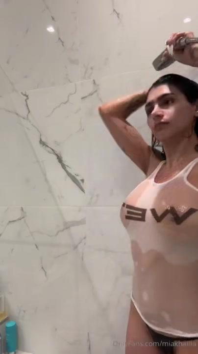mia_khalifa_nude_wet_tank_top_onlyfans_video_leaked-xxlsew mia khalifa nude wet tank top onlyfans video leaked