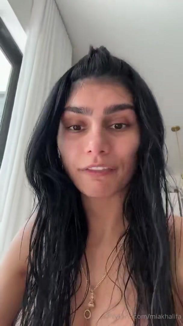mia khalifa nude topless livestream onlyfans video leaked lcbwwg