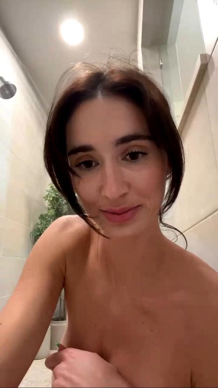 natalie roush nude august onlyfans livestream leaked part 2
