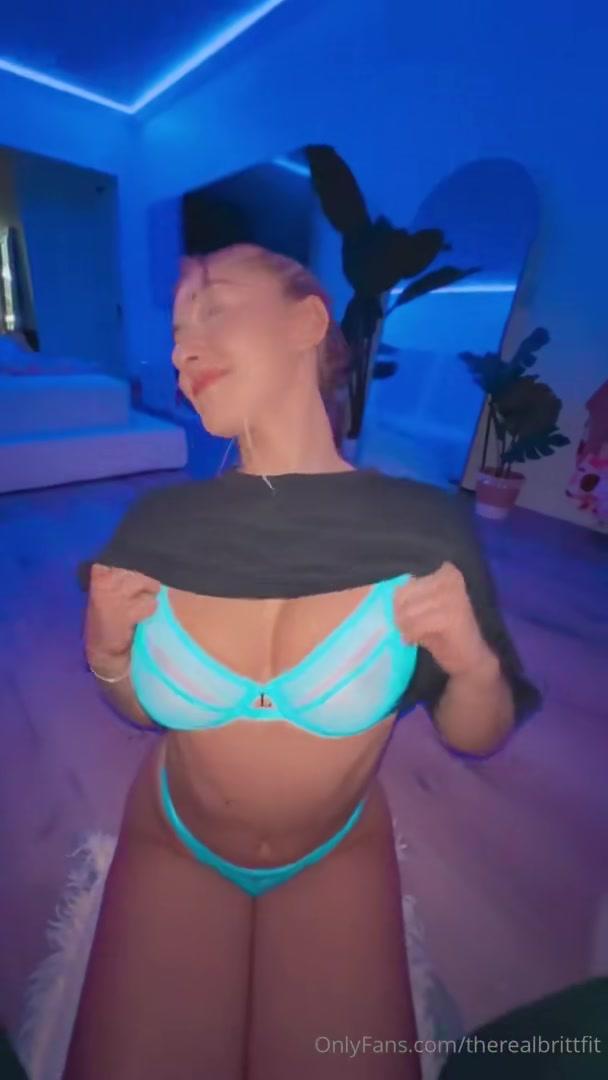 therealbrittfit nude deepthroat blowjob onlyfans video leaked evuwyu