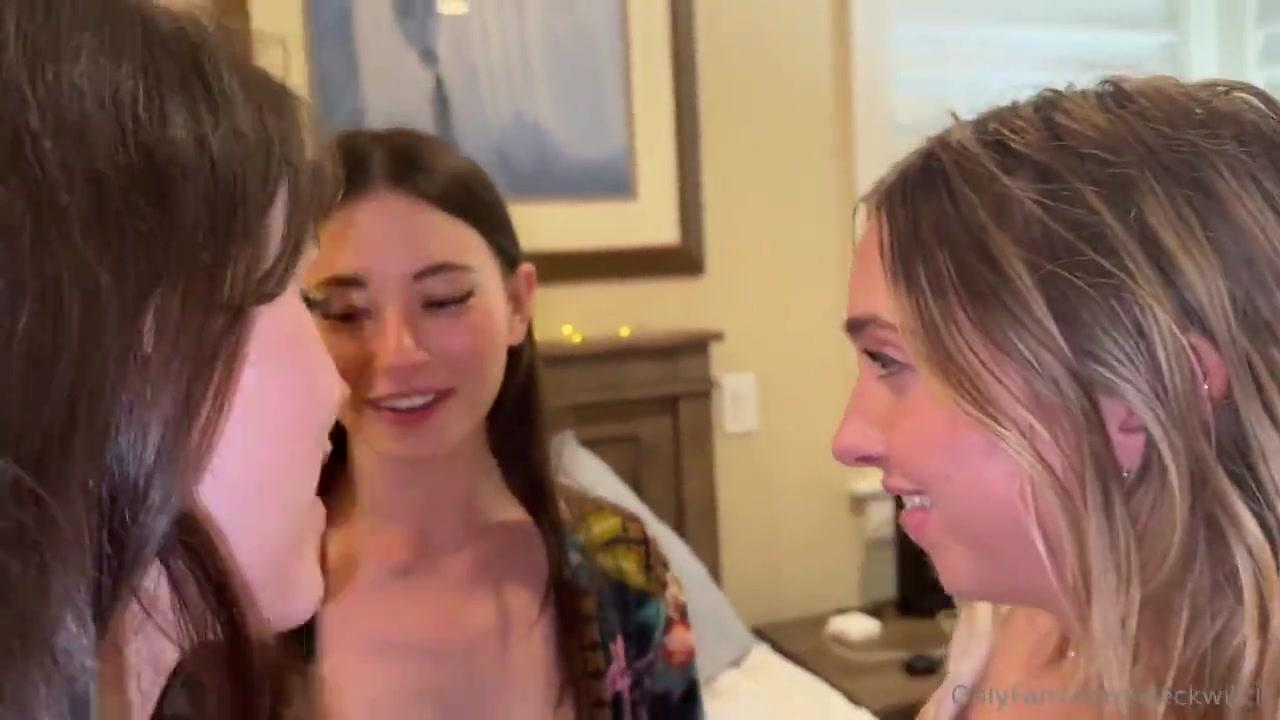 elfgirltalia lilahanne lesbian dildo onlyfans video leaked uhqbwe influencers gonewild