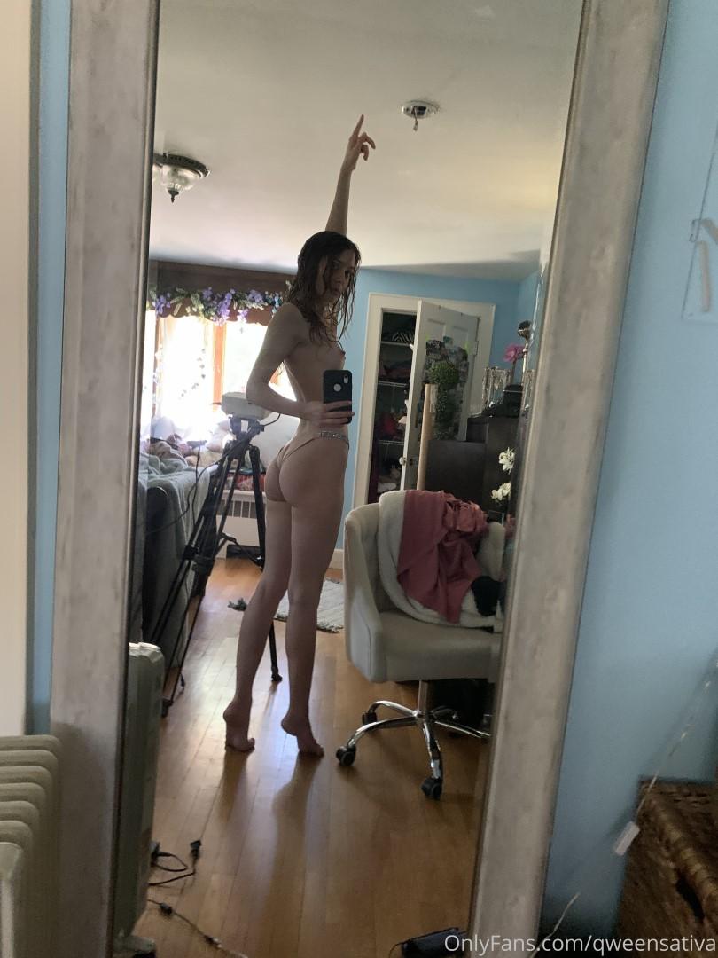 sugar boogers nude onlyfans leaked luewng influencersgonewild