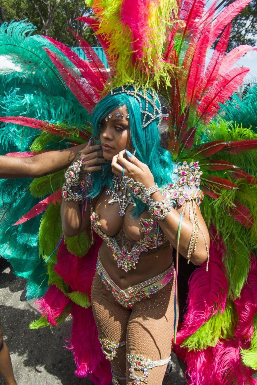 rihanna barbados festival pussy slip leaked imkdry influencersgonewild