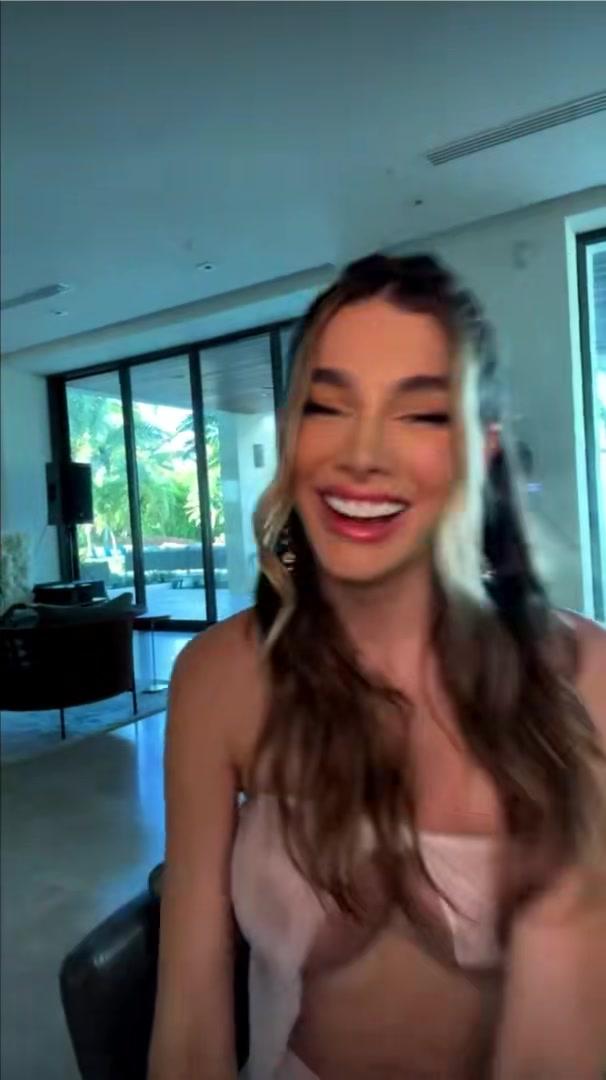 lyna perez nude cutting clothes onlyfans livestream leaked pbekfe influencersgonewild