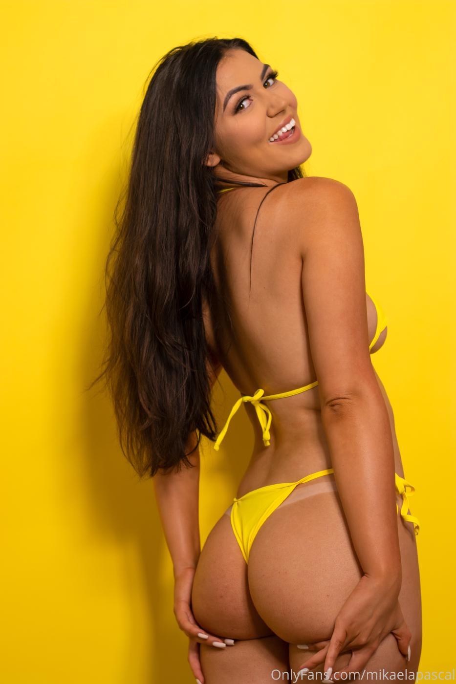 mikaela pascal tan line onlyfans set leaked wkwioy influencersgonewild